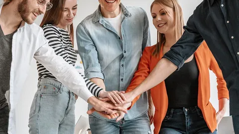 利兹联0-4热刺，凯恩传射双响，孙兴慜库卢破门制胜